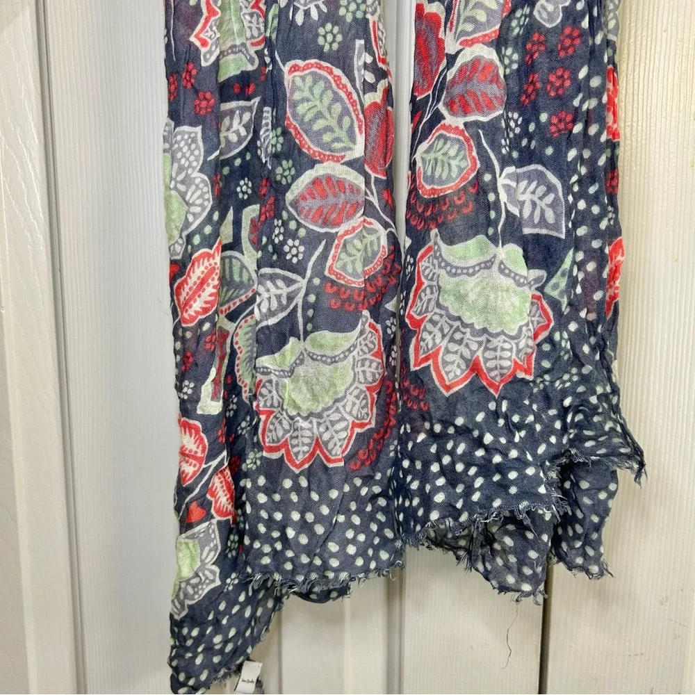 Vera Bradley Nomadic Floral Blue Long Line Lightweight Scarf